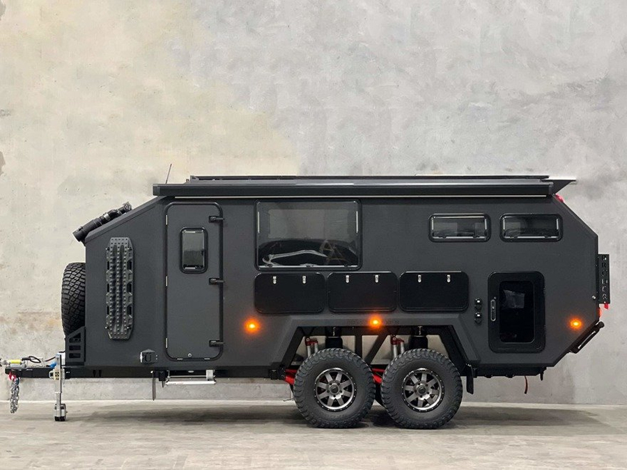 Ultimate Battery-Equipped Off-Road Trailer Bruder EXP 8