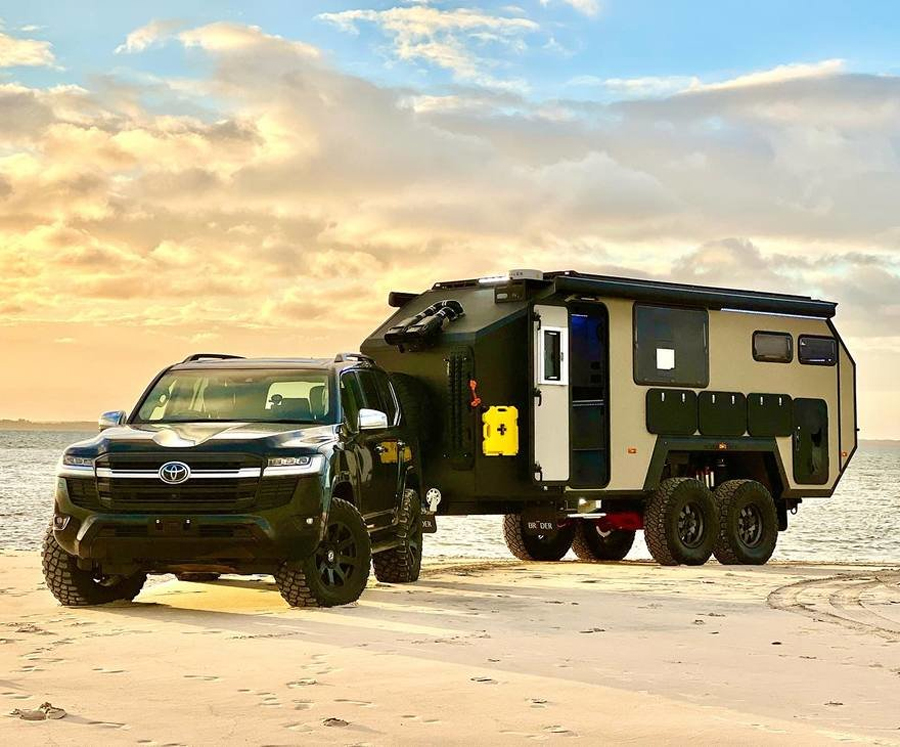 Ultimate Battery-Equipped Off-Road Trailer Bruder EXP 8